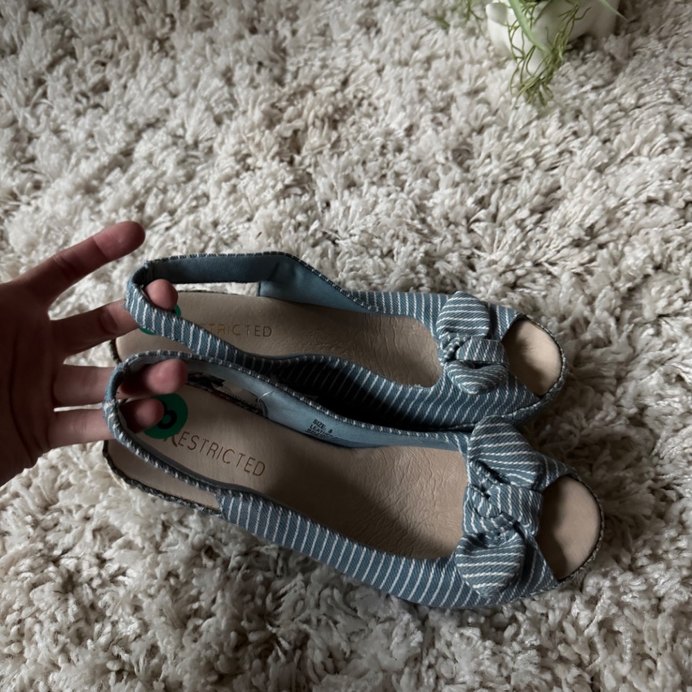 Women's peep-toe Restricted Blue Striped Knot Peep-Toe Slingback Sandals sandals - Picture 5 of 6